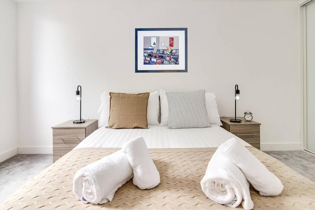 Luxe Modern Apartment By Your Perfect Stay Short Lets Birmingham Dış mekan fotoğraf