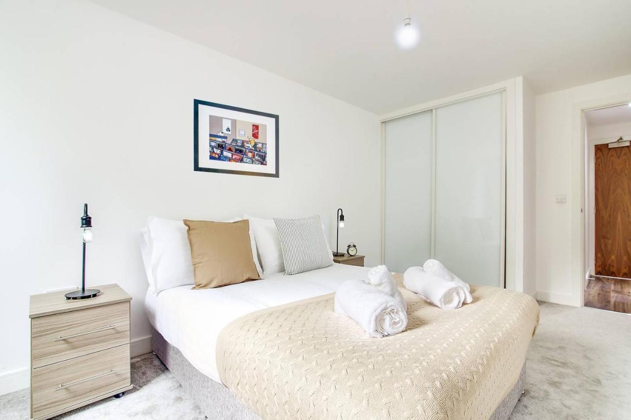 Luxe Modern Apartment By Your Perfect Stay Short Lets Birmingham Dış mekan fotoğraf